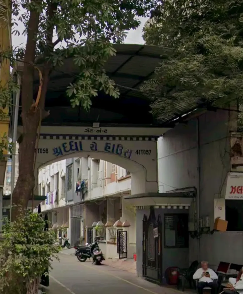 Shradhha Row House